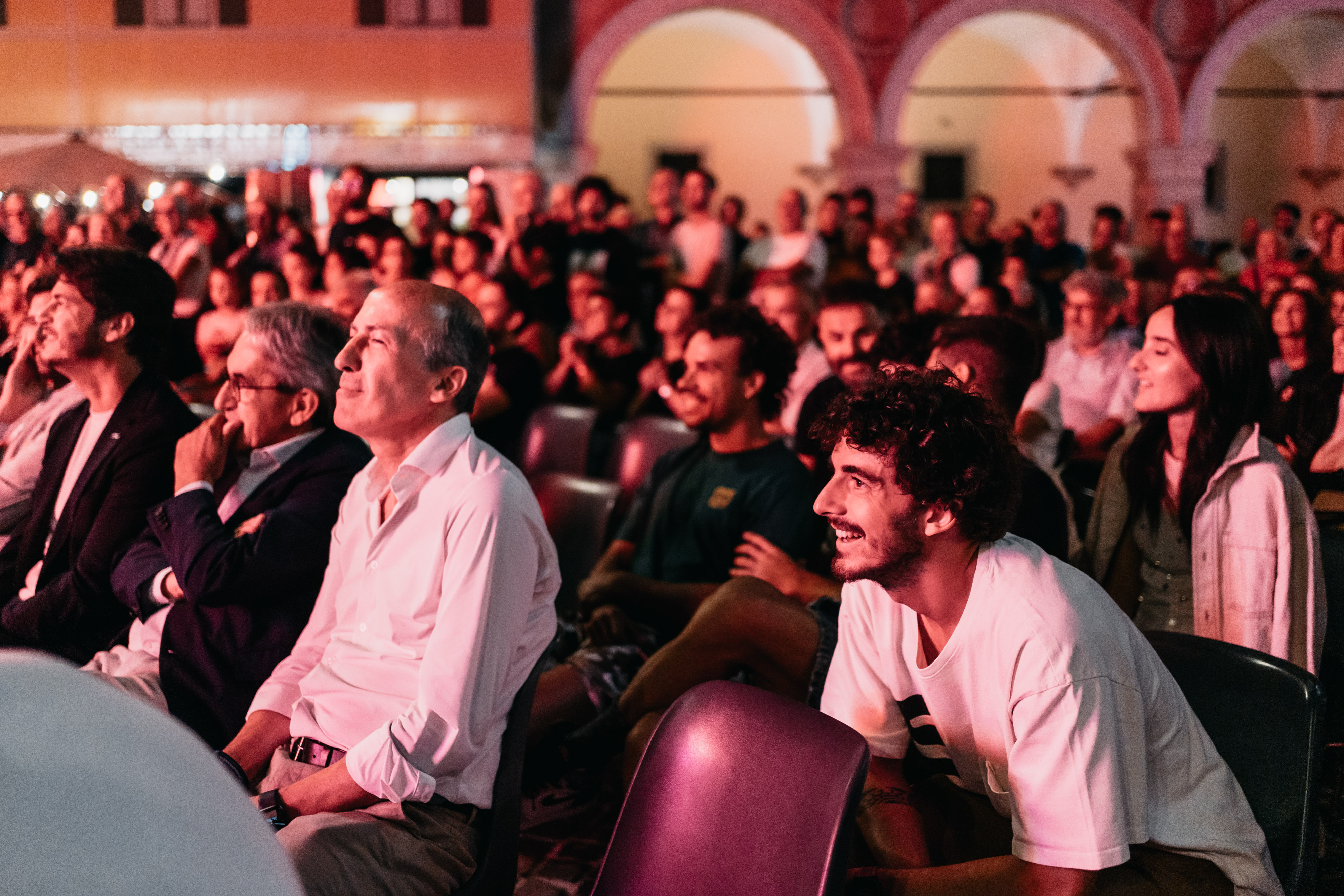 Carpegna Prosciutto Basket Pesaro - Vanoli Cremona by Victoria Libertas  Pesaro Pallacanestro - Issuu, image size:4000x2667