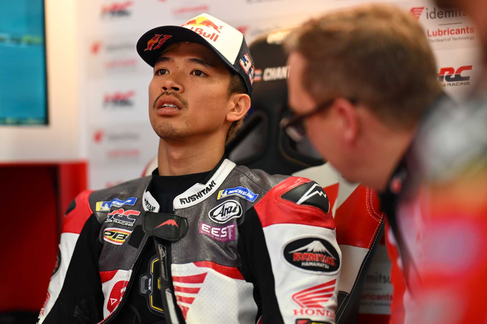 ソムキアット・チャントラが負傷