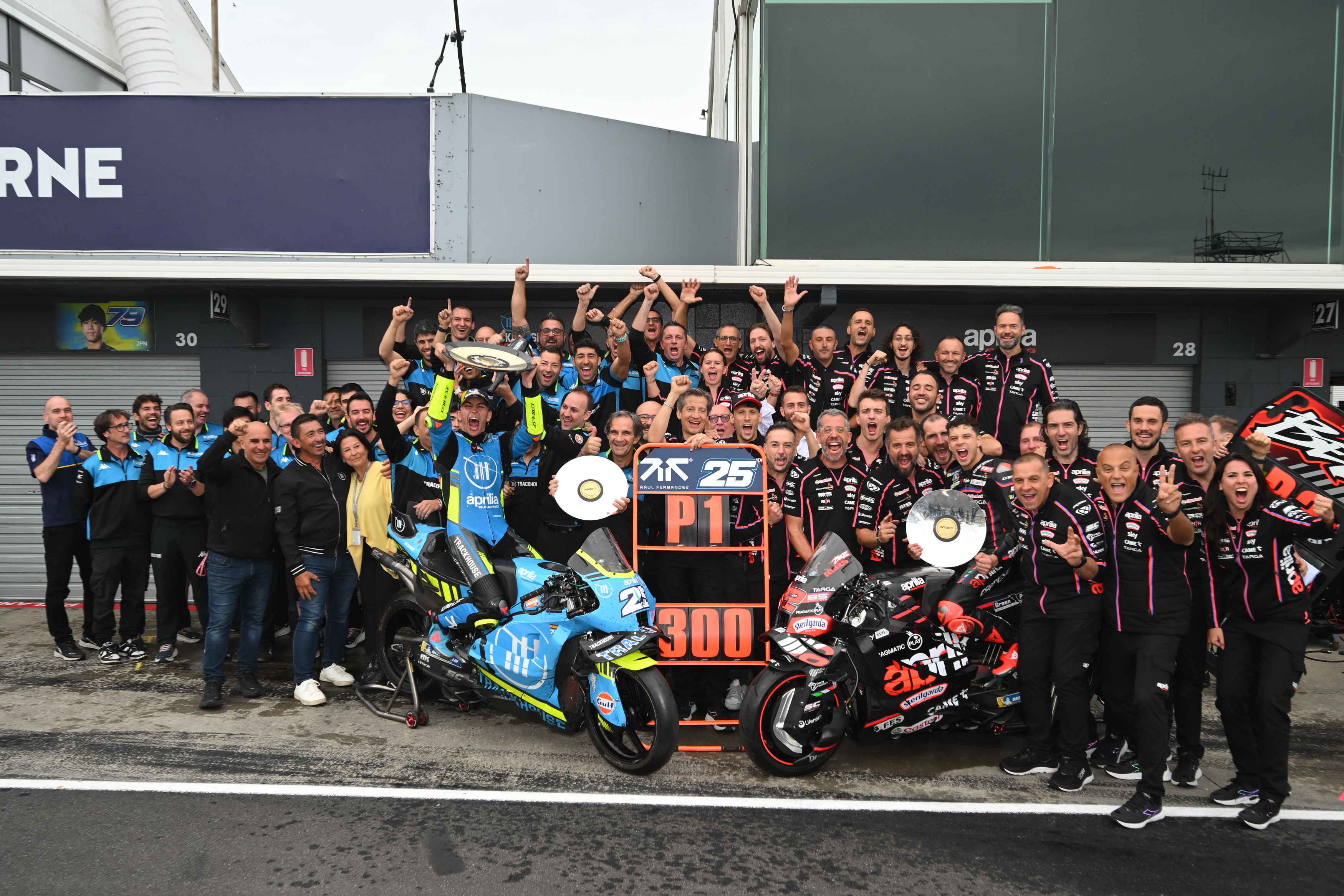 限定300部】Ari Marcopoulos impala 写真集 限定300部】Ari