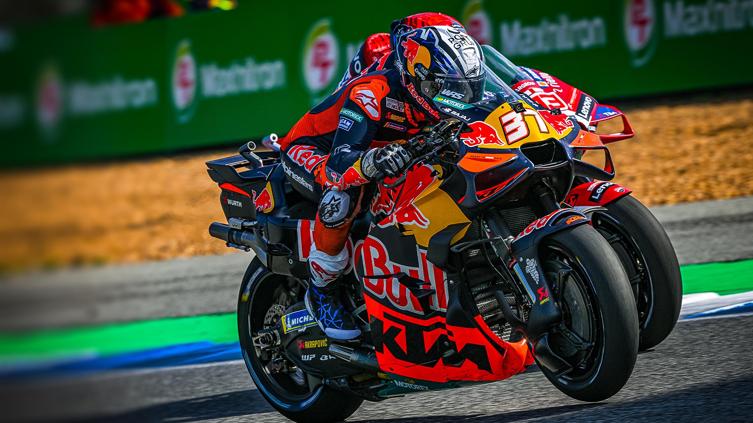 Acosta vs Marc Marquez goes to the wire in Buriram