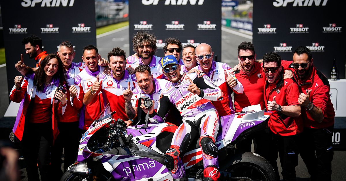 The world reacts to incredible Saturday Sprint action