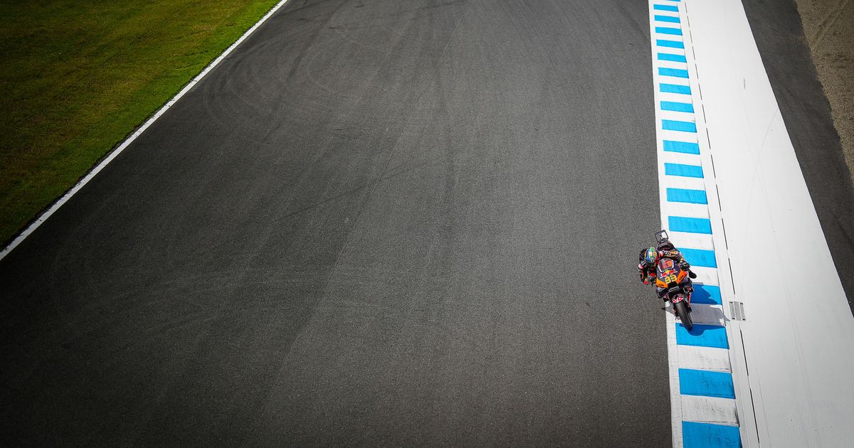 HIGHLIGHTS: Record-breaking Binder gets the best of Bagnaia