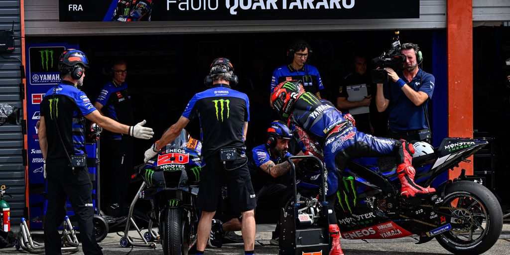 Race Direction update: White Flag can now be shown on the Warm Up lap - Vimarsana News