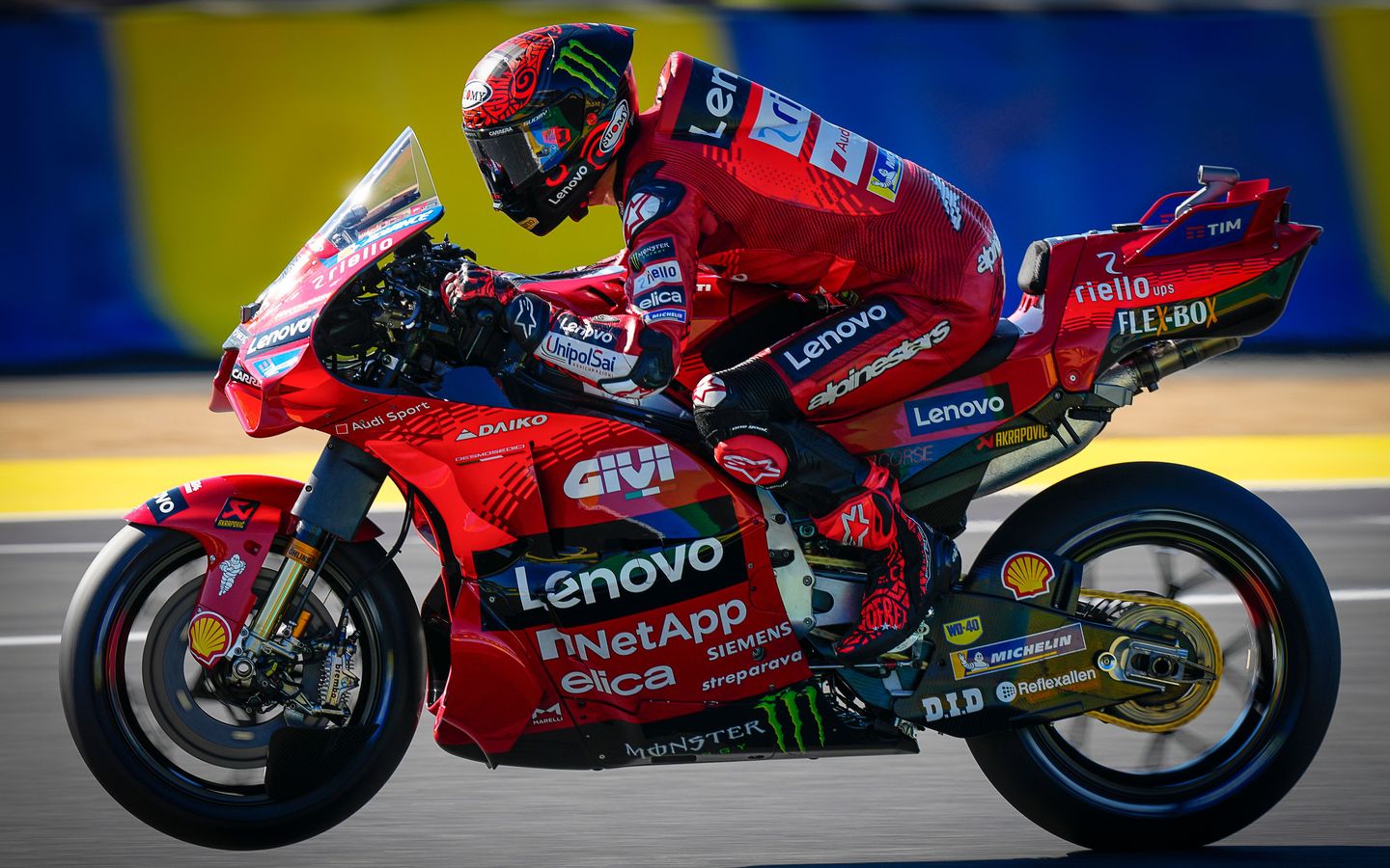 Fransesco Bagnaia berada di belakang Jorge Martin