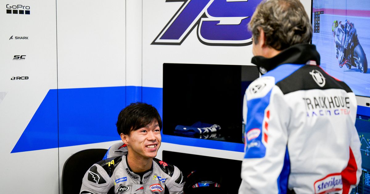 2025_1502_MotoGP_CAT_T01_MGP_Davide Brivio 2025 Barcelona Official