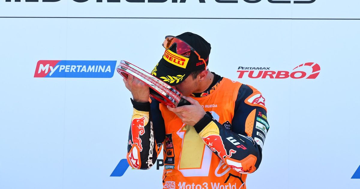 Intip Jose Rueda Rayakan Titel Moto3™ 2025