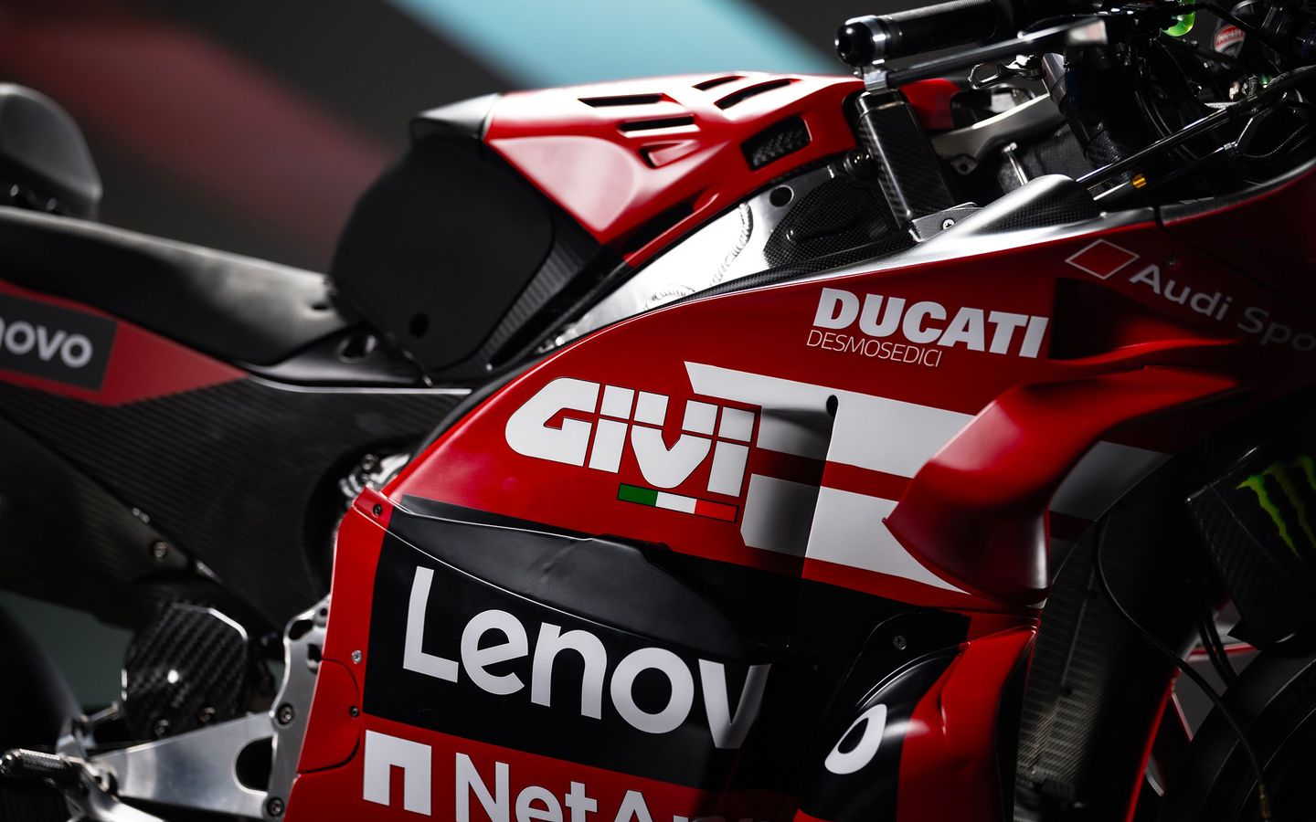 Ducati 公布全新塗裝-慶祝百年里程碑7402|小老婆汽機車資訊網