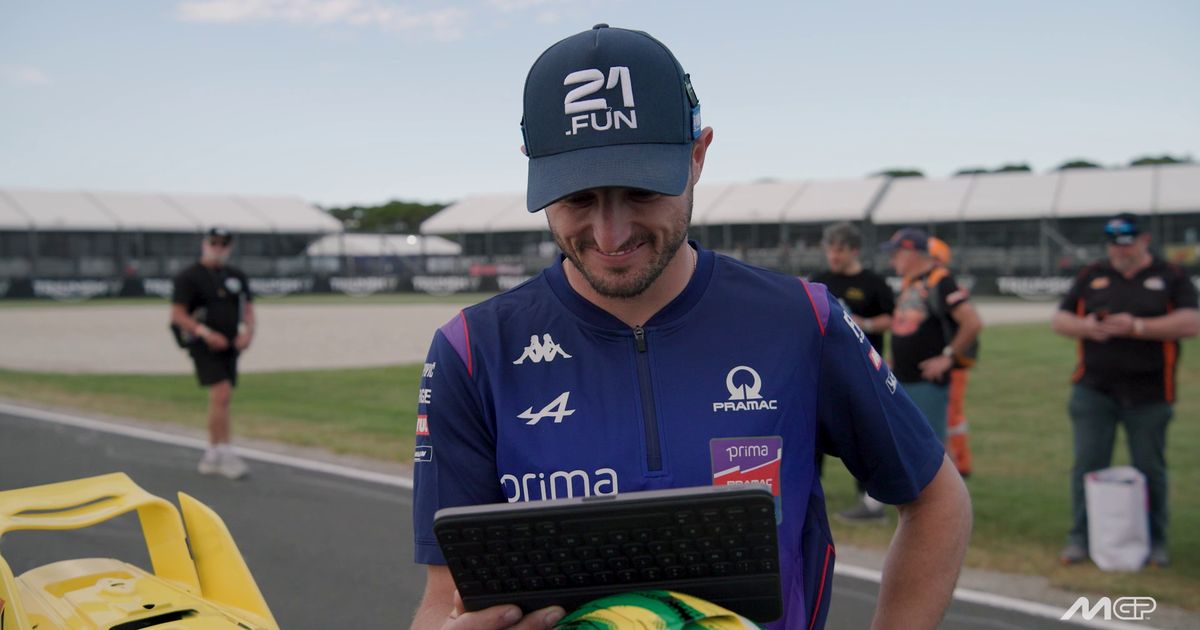Motul Uncovered: Viva Miller! An Island farewell